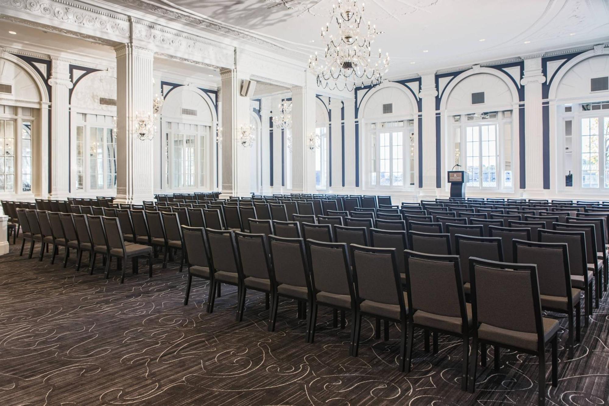 Renaissance Albany Hotel Екстериор снимка