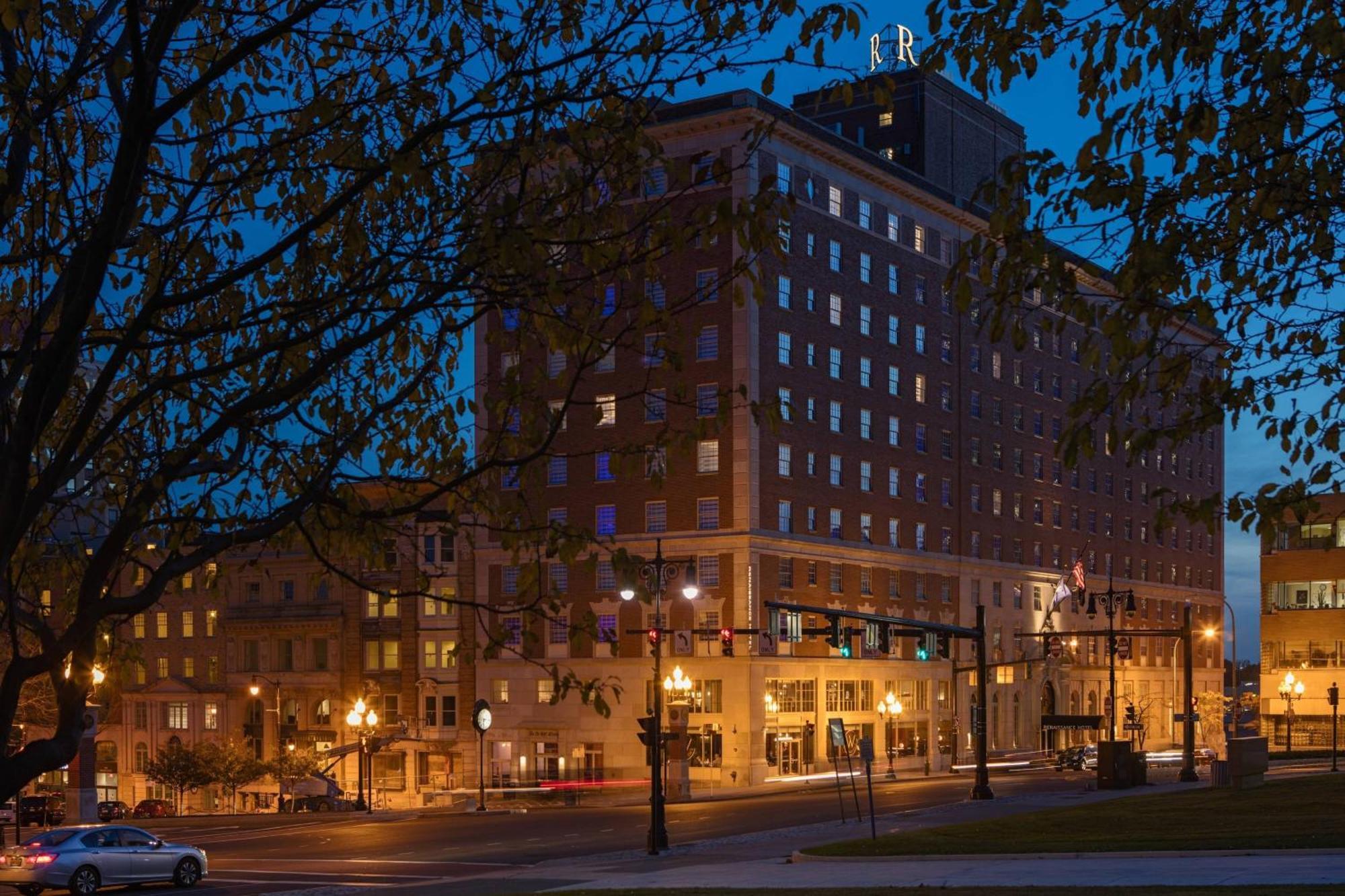 Renaissance Albany Hotel Екстериор снимка